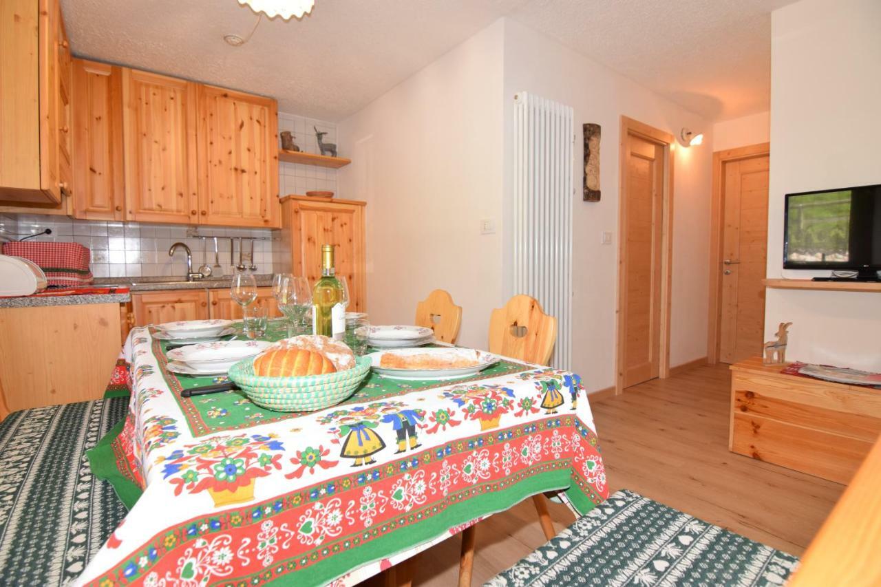 Ferienwohnung Cesa Valeria E Cesa Giulio Campitello di Fassa Exterior foto