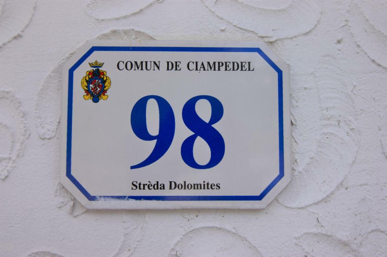 Ferienwohnung Cesa Valeria E Cesa Giulio Campitello di Fassa Exterior foto