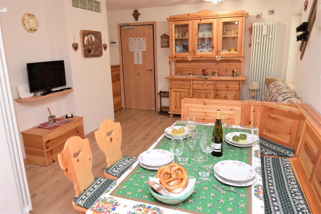 Ferienwohnung Cesa Valeria E Cesa Giulio Campitello di Fassa Exterior foto