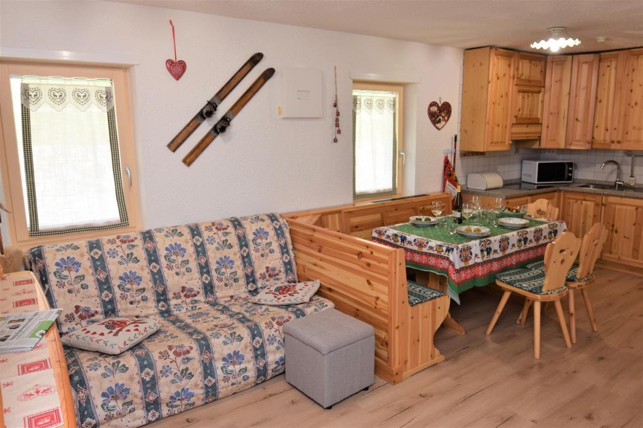 Ferienwohnung Cesa Valeria E Cesa Giulio Campitello di Fassa Exterior foto