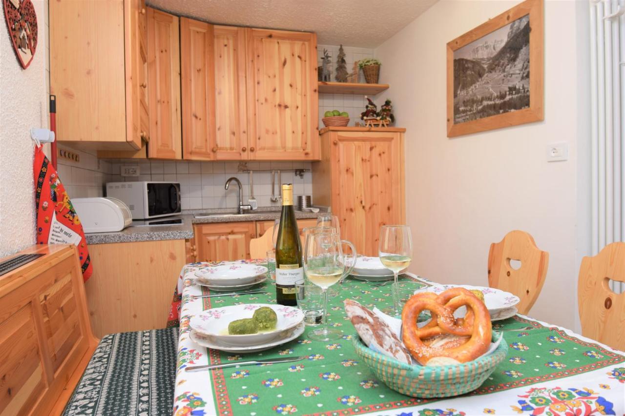 Ferienwohnung Cesa Valeria E Cesa Giulio Campitello di Fassa Exterior foto
